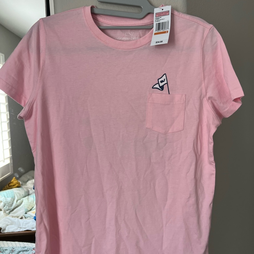 Vineyard Vines Pink women’s  T-Shirt